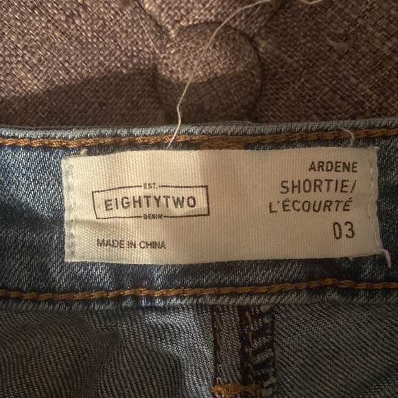 Ardene light washed shorts - Picture 3 of 3